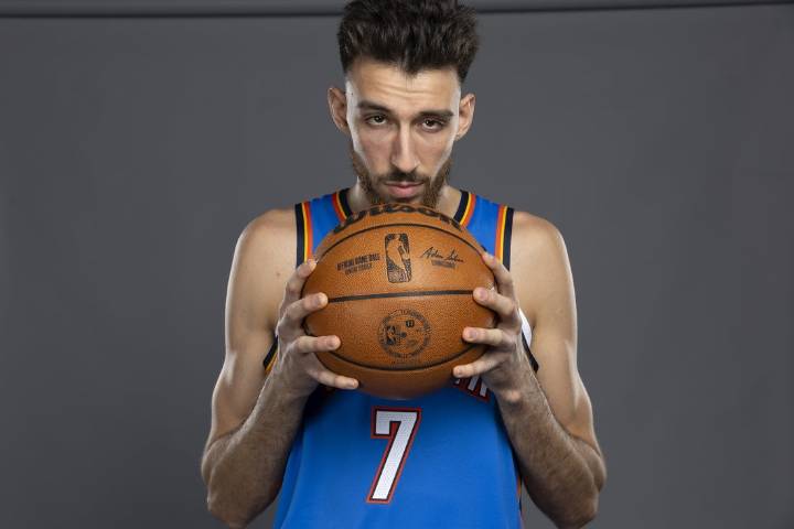 Deadspin | Thunder focused on title defense following short offseason