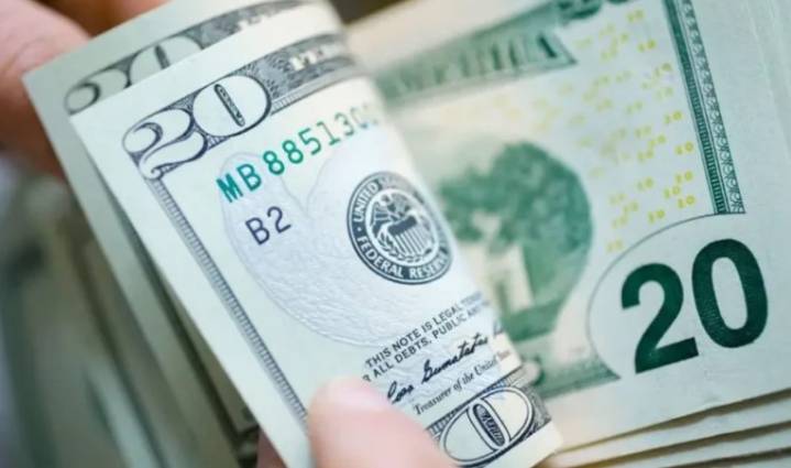 Así abre el dólar BCV la semana este lunes 29 de...