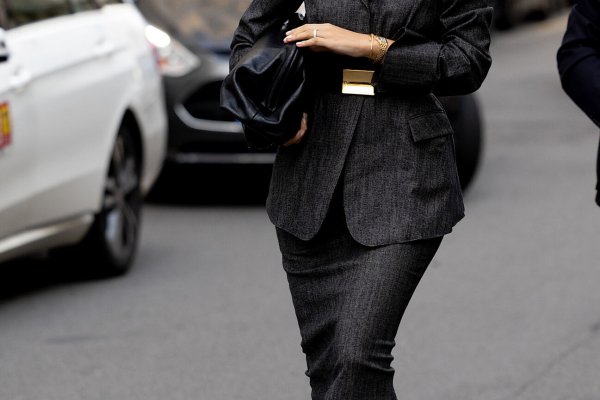 De la blazer de cuadros a la rebeca que las parisinas adoran, estas son las chaquetas de Sfera que toda experta en moda tendrá en su armario de otoño