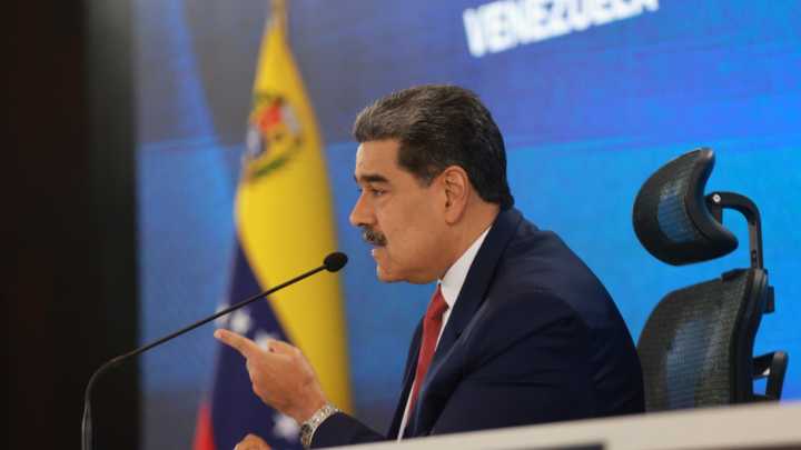 Maduro alerta de que EE.UU. quiere "torcerle el brazo a todos los países" de la OPEP+