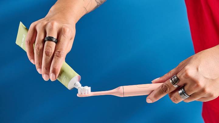 I tested the new Suri 2.0 toothbrush and it fixed my only problem with the original