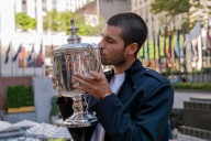 Carlos Alcaraz estrenó radical cambio de look tras recuperar el número uno de la ATP (FOTOS)