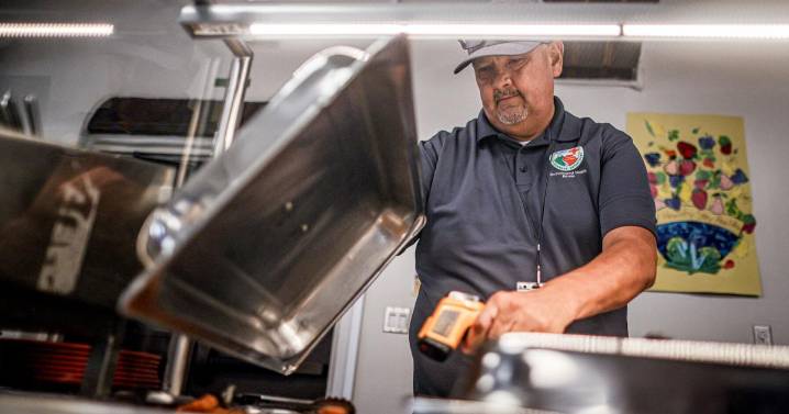 A look inside a food service inspection in Santa Fe