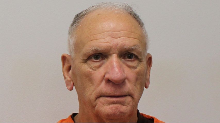 79-year-old man arrested after allegedly taking up-shirt photos of teen at LSU Barnes and Noble