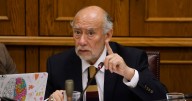 Senador Flores: “Una taser vale $9 millones, eso es una locura, pero alternativas como la coreana cuesta menos de $300 mil”