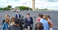 Marco Rubio llega a México para firmar acuerdo de seguridad y reunirse con Claudia Sheinbaum; fue recibido en el AIFA por Juan Ramón de la Fuente