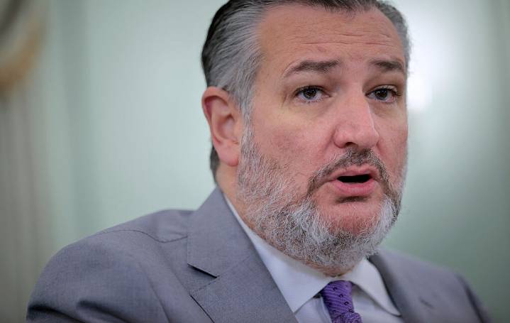 Ted Cruz AI bill could let firms bribe Trump to avoid safety laws, critics warn