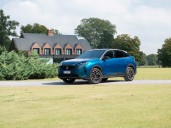 Análisis del nuevo Peugeot 3008: cómo anda el SUV con interior de "nave espacial" y asientos con masajes