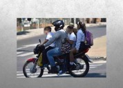 INTT prohíbe transportar a niños menores de 10 años en motocicletas