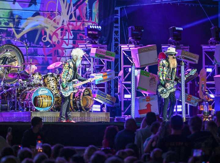ZZ Top closes out The Big E with a rocking show