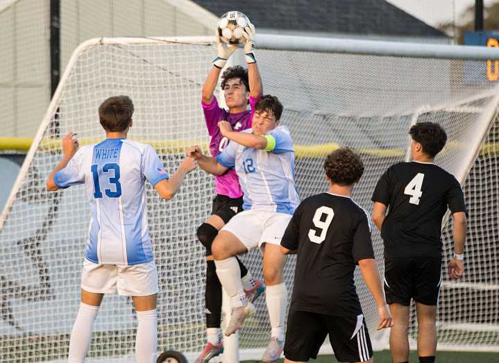 Mt. Hope High boys' soccer squad struggles early in 2025