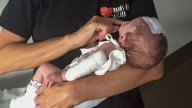 Pilar adopta un niño desde Polonia y, años después, toma una decisión al ver que España no le da las ayudas que necesita