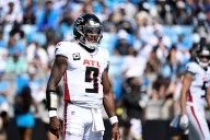 Deadspin | Falcons sticking with Michael Penix Jr. despite dud at Carolina