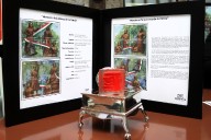 Presentan timbre postal que honra a heroínas mexicanas 