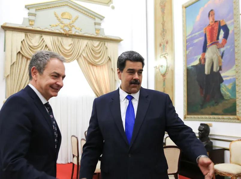 La Comisión mixta para la UE pide la retirada de privilegios a dirigentes que blanqueen "la dictadura de Maduro" aludiendo a Zapatero