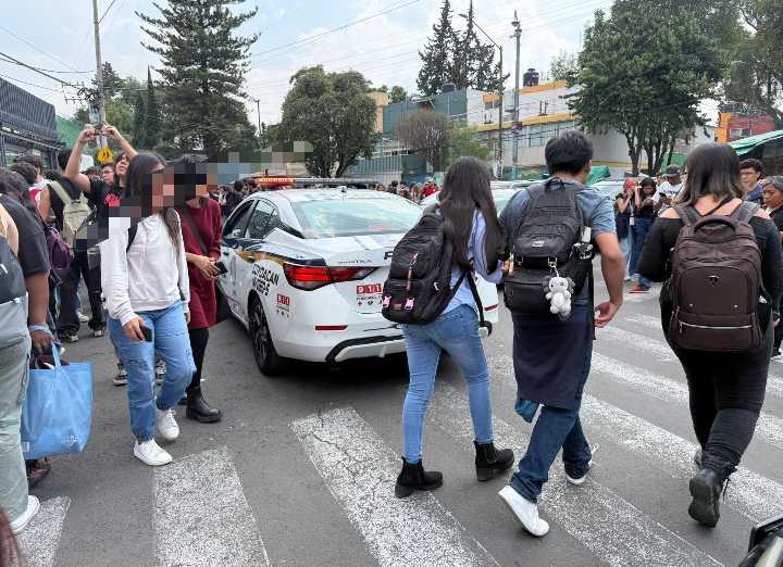 Pánico en comunidad estudiantil: Amenaza de bomba desalojó la Prepa 8 de la UNAM en medio de una oleada de Alarmas