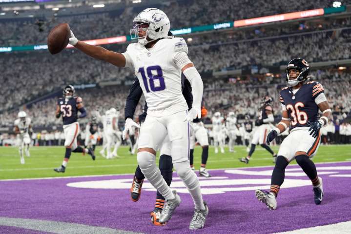 How to watch free NFL live stream today: Minnesota Vikings vs. Chicago Bears, Week 1 ManningCast