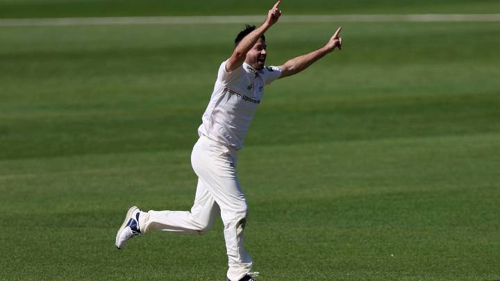 Holland sets sights on title after Leicestershire end long wait for promotion