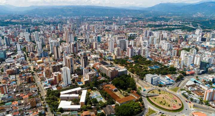 Bucaramanga reunió a precandidatos del Centro Democrático: susto por ataque sicarial aislado