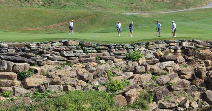 Berkshire Hathaway awards $100,000 to 10 nonprofits before annual charity golf tournament