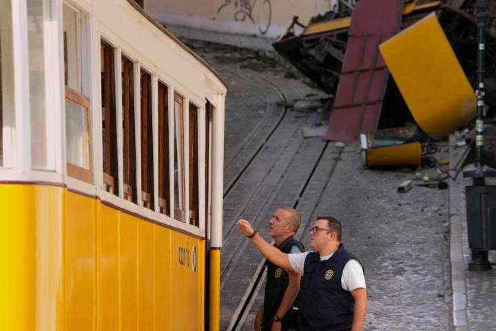 Death toll in Lisbon streetcar crash rises to 17 as Portugal observes national day of mourning