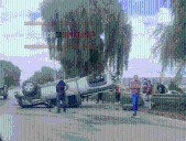 CONDUCTOR DE UNA CAMIONETA CIRCULABA A EXCESO DE VELOCIDAD Y TERMINÓ VOLCANDO EN MEXICALTZINGO