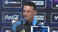 Video: Sorpresivo y emotivo momento en la conferencia de Lionel Scaloni en Argentina El entrenador se conmovió con lo que le dijo un periodista.