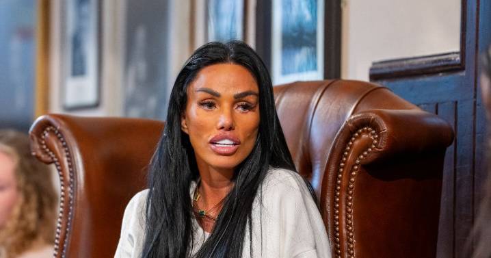 Katie Price rushed to hospital following dramatic weight loss sharing worrying health update