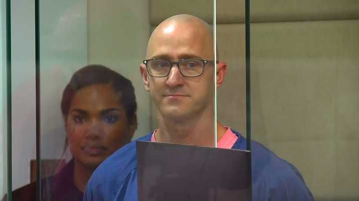 Former pilot who took mushrooms, tried to shut down engines midflight pleads guilty