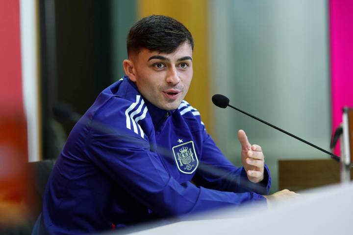 Pedri: "Me siento un jugador importante pero no una estrella"
