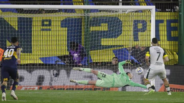 "Se ríen de nosotros" la furia de los hinchas de Boca tras la derrota ante Defensa y Justicia