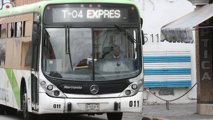 ¡Alerta vial!: Suspenden temporalmente estaciones del Tuzobús por manifestación