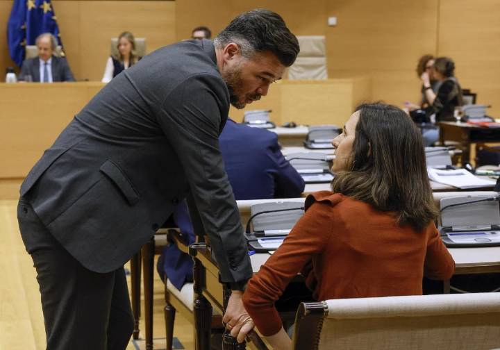 El traspaso de competencias migratorias a Cataluña fractura al bloque de investidura