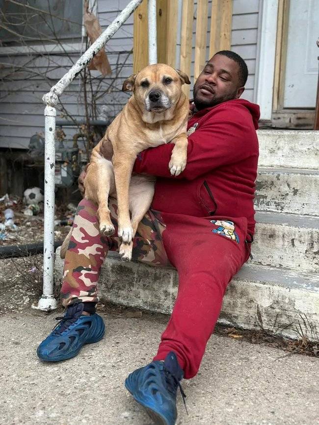 Demonte Moore Awarded for His Dedication to Community Pets