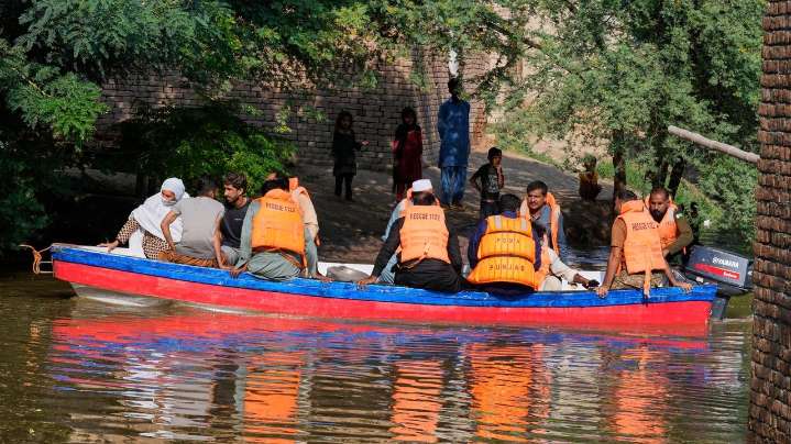 India warns Pakistan of more cross-border flooding due to heavy monsoon rains