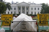 Trump ordenó desmantelar una carpa de protesta montada desde hace décadas frente a la Casa Blanca