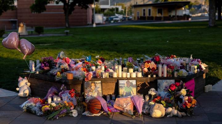 Officials find remains they believe are Travis Decker, wanted in killings of his 3 young daughters