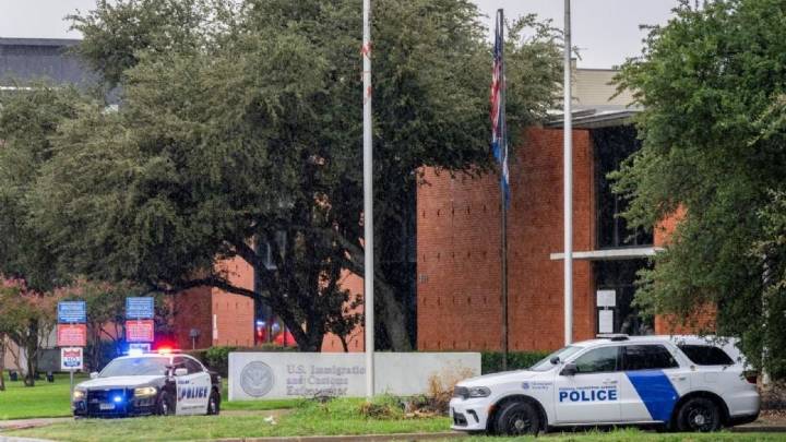 SRE confirma que una de las tres personas lesionadas en el tiroteo en oficinas de ICE en Dallas es mexicana