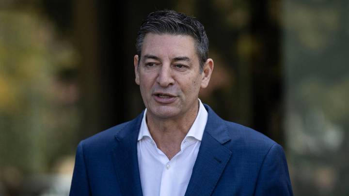 Basil Zempilas: Optus doesn’t deserve its name in lights on our stadium