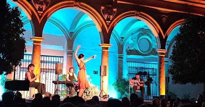 Irene Morales irrumpe en la Bienal de Flamenco de Granada con el espectáculo más innovador