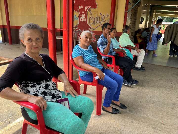Adultos mayores del geriátrico beneficiados con jornada de cedulación