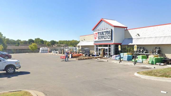 Couple found hiding inside of Tractor Supply tent arrested for burglary, police say