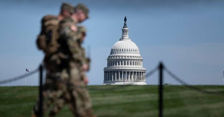 NPR-Ipsos poll: Americans don't broadly support Trump's National Guard deployments