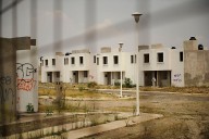 Anuncian ventanilla por casas en abandono