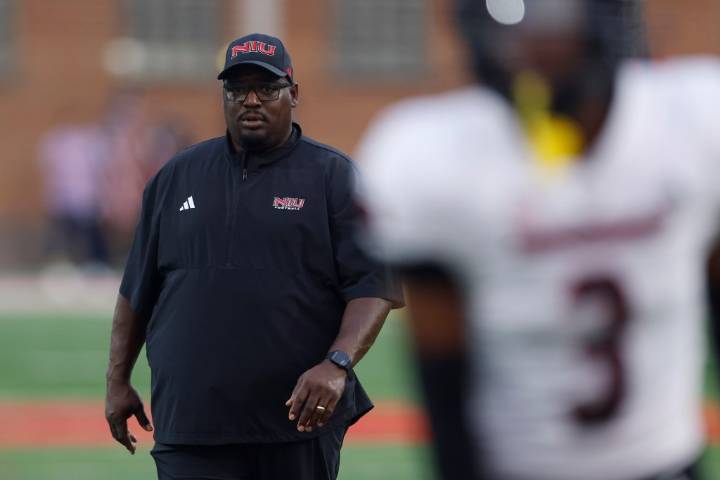 Northern Illinois football loses to Maryland 20