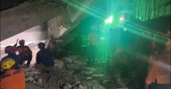 Al menos un muerto y 38 desaparecidos tras el colapso de un internado en Indonesia