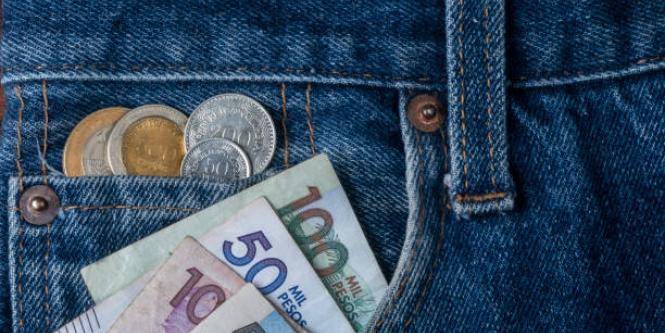 El efectivo domina pagos físicos mientras crecen las transferencias 