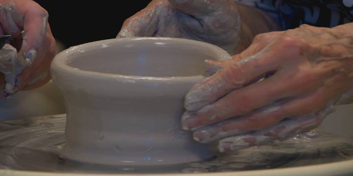 ‘They have a lot of common stories,’ veterans find community in Heartland art class
