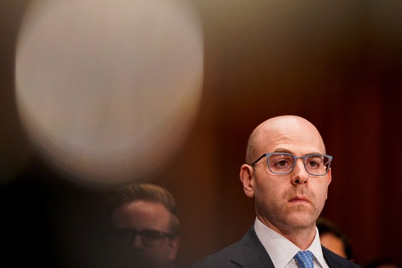 Miran's Fed dissent makes a splash, fails to sway the outcome