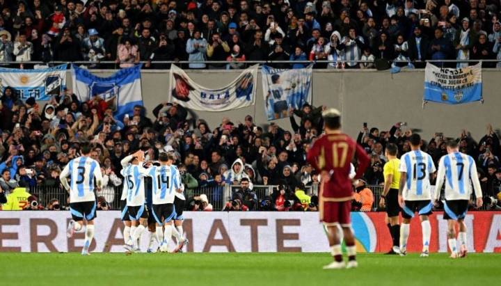 El cántico contra Chile que se tomó la victoria de Argentina frente a Venezuela